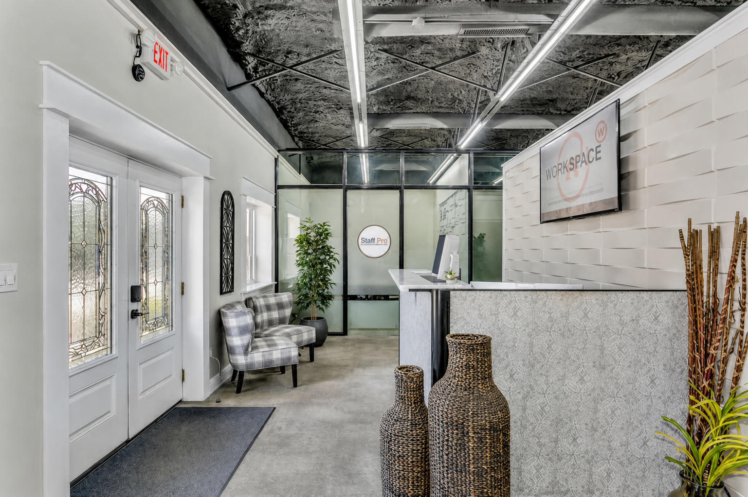 WorkSpace225 reception and interior common areas in Pensacola, Florida
